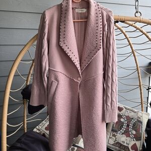 Simply Couture Pink Size Large Sweater with Button
